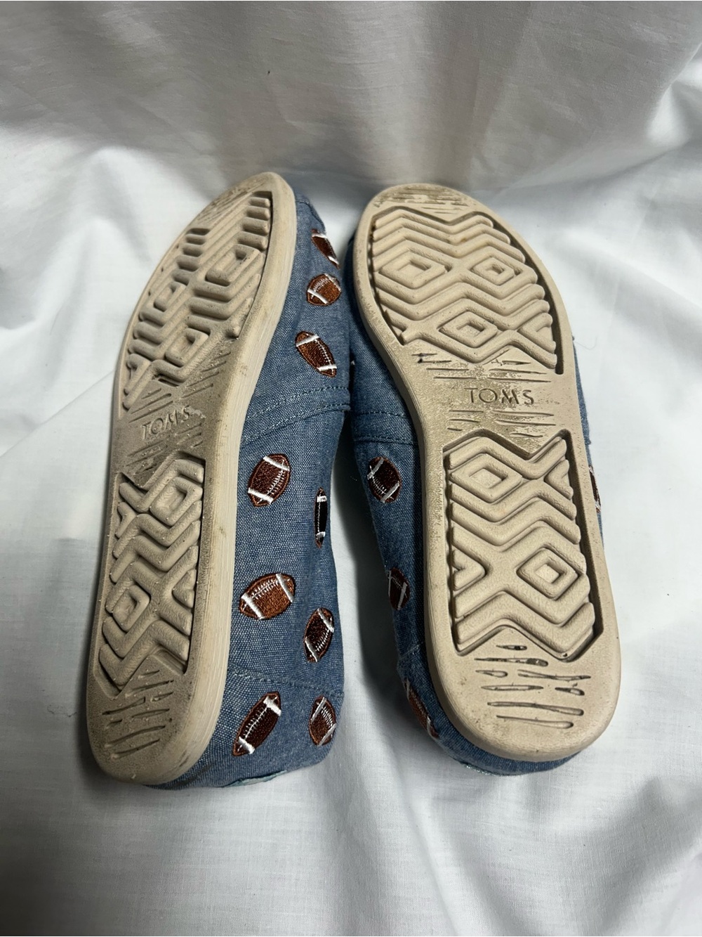 TOMS Women’s Blue Chambray Embroidered Footballs Ortholite Flats Shoes Size 9.5 - Picture 6 of 9